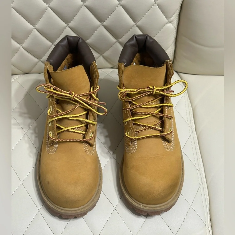 Timberland kids' premium waterproof boots wheat nubuck tan color size 13